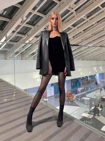 Юлия Вип Горячая Блондинка фото 3